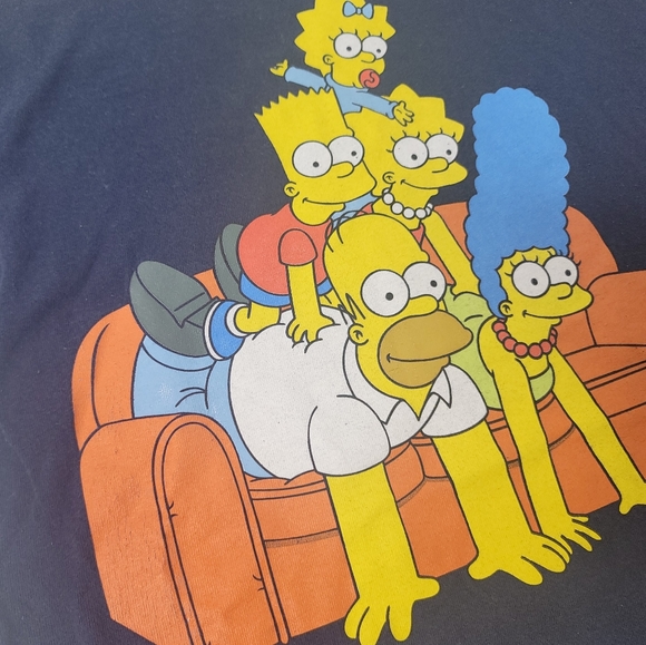Simpsons tee shirt navy colored with Simpson graphic. - Picture 5 of 5